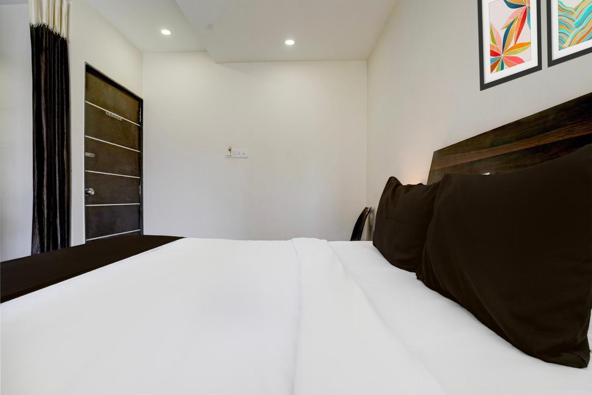 Super Hotel O Chhatrapati Nagar Ширди Экстерьер фото